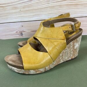 Sofft Wedge Sandals‎ Womens 7.5 Yellow Leather Embroidered Cork Cottage Boho